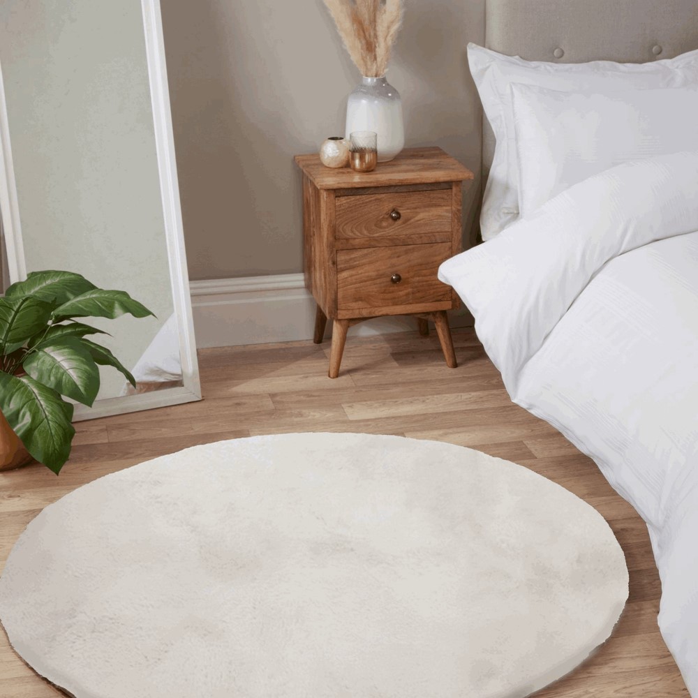 Luxe Faux Fur Modern Plain Circle Rug in Ivory White